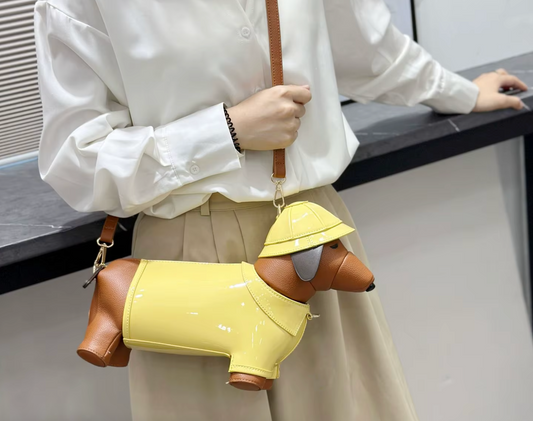 Dachshund-Shaped Crossbody Bag 🐾