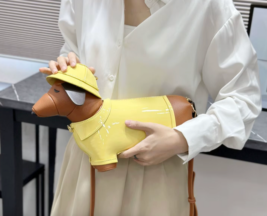 Dachshund-Shaped Crossbody Bag 🐾