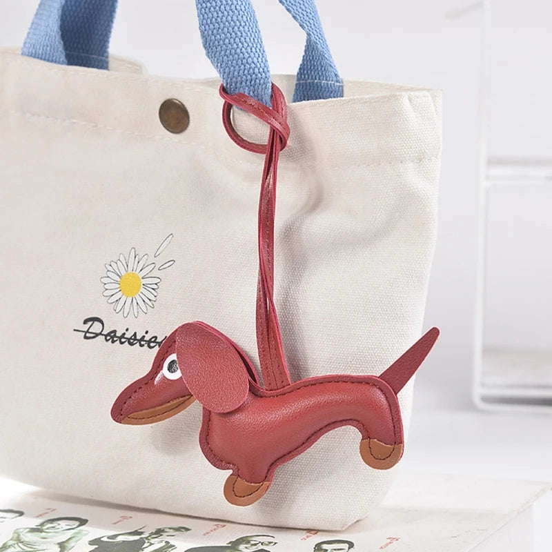 Mini Dachshund Dog Keychain 🐾